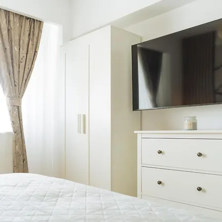 דירה Cr Aviatiei Business Center בוקרשט