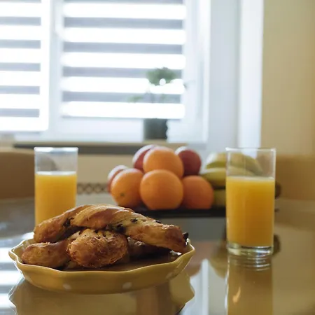 Cr Aviatiei Business Center Апартаменты *