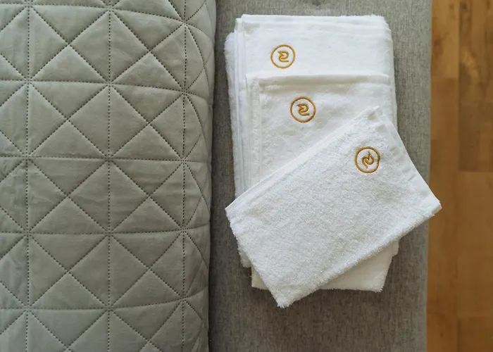 Cr Aviatiei Business Center Apartament *