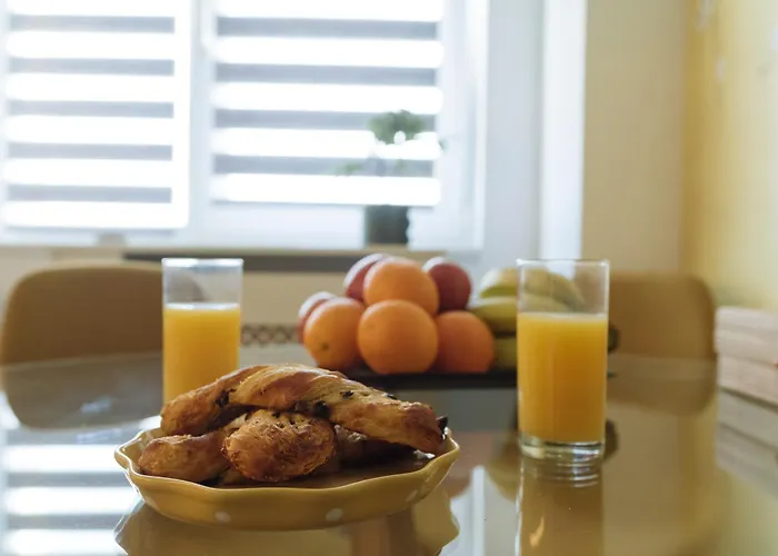 Cr Aviatiei Business Center Apartament *