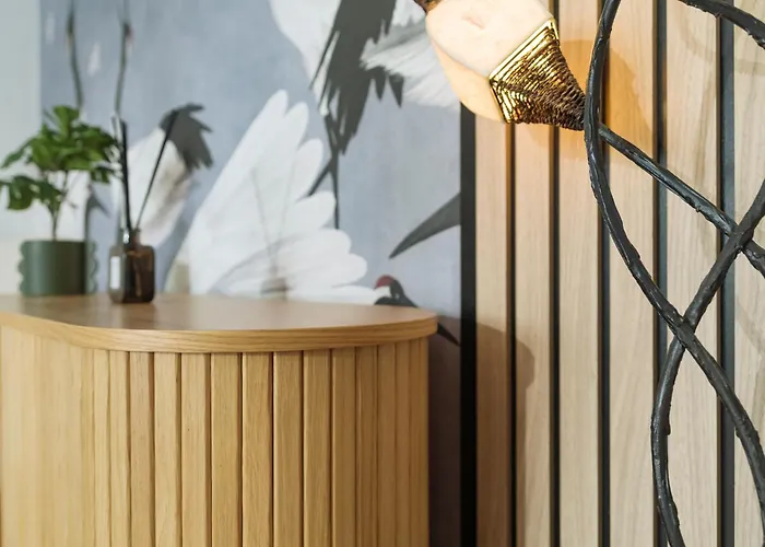 Cr Aviatiei Business Center Апартаменти *